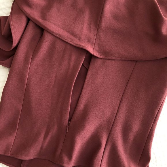 V Neckline Off the Shoulder Top - Picture 7 of 7